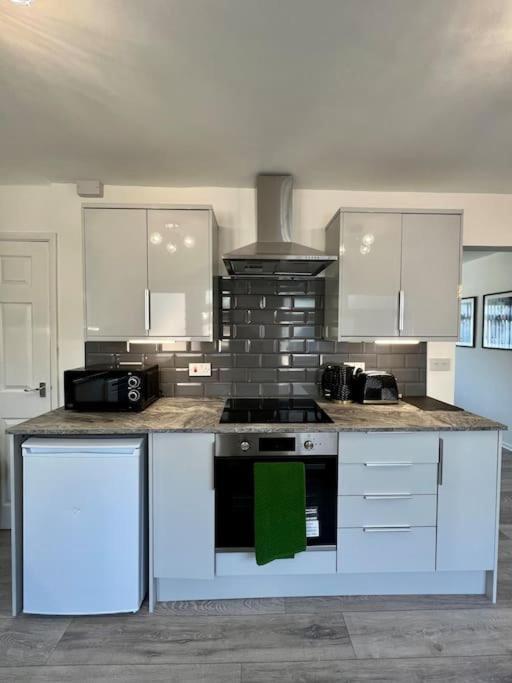 מרת'יר טידפיל Welsh Getaway Home No 2 - 10 Mins To Bike Park Wales מראה חיצוני תמונה